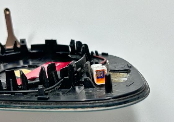 EXT SPIEGELGLAAS- NIET EG- PREMIUM- EXPORT- RIGHTE HAND 1521796-00-A