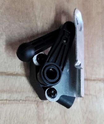 Tesla Model S/X 2012-2021 Voor-rechts luchtophangingssensor 1027946-00-B